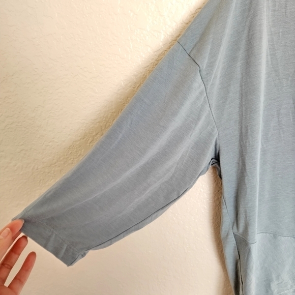 Athleta 3/4 Sleeve Embody Twist Front Modal Blend Sage Womens Top sz L - Picture 7 of 7